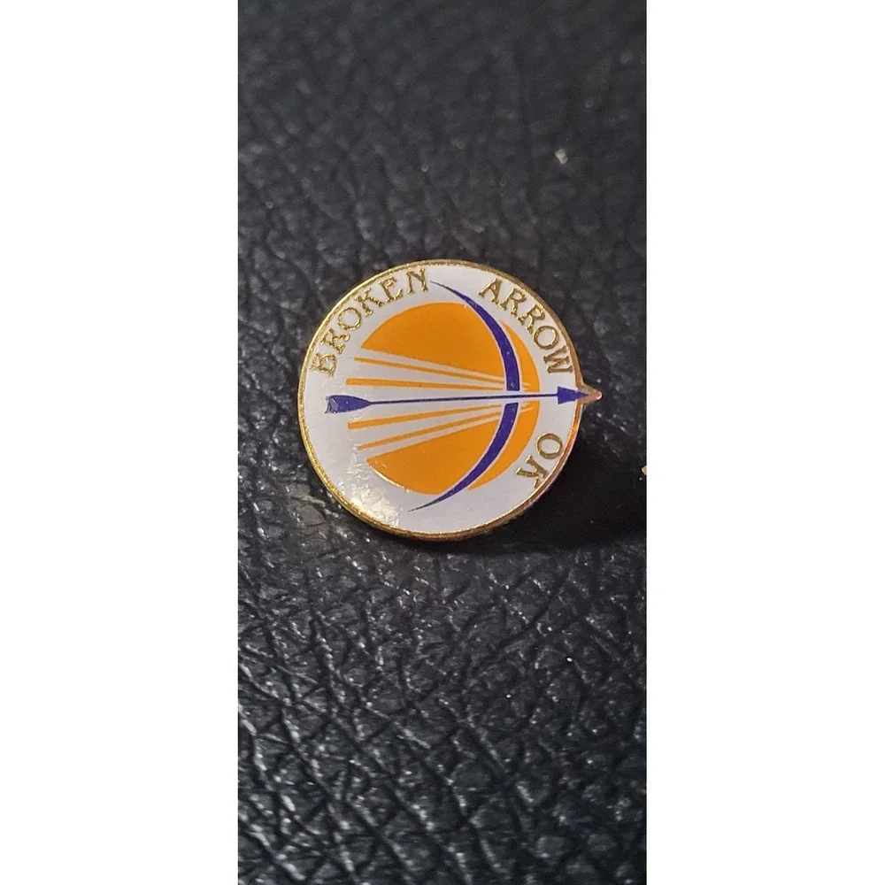 New Broken Arrow, Oklahoma Lapel/Hat‎ Cap  Pin Enamel Oklahoma